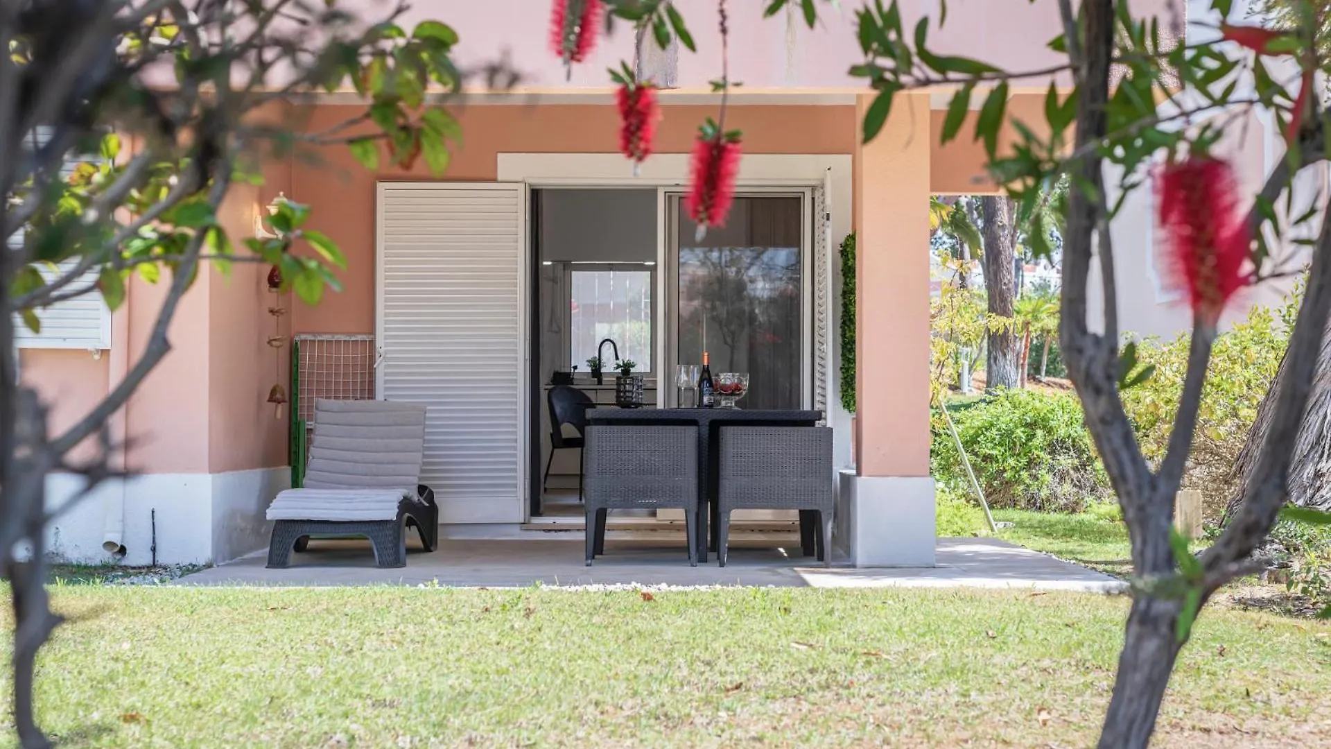 Cotovia Villa Luxury And Golf Vacations Quinta do Lago 0*,  Portugal